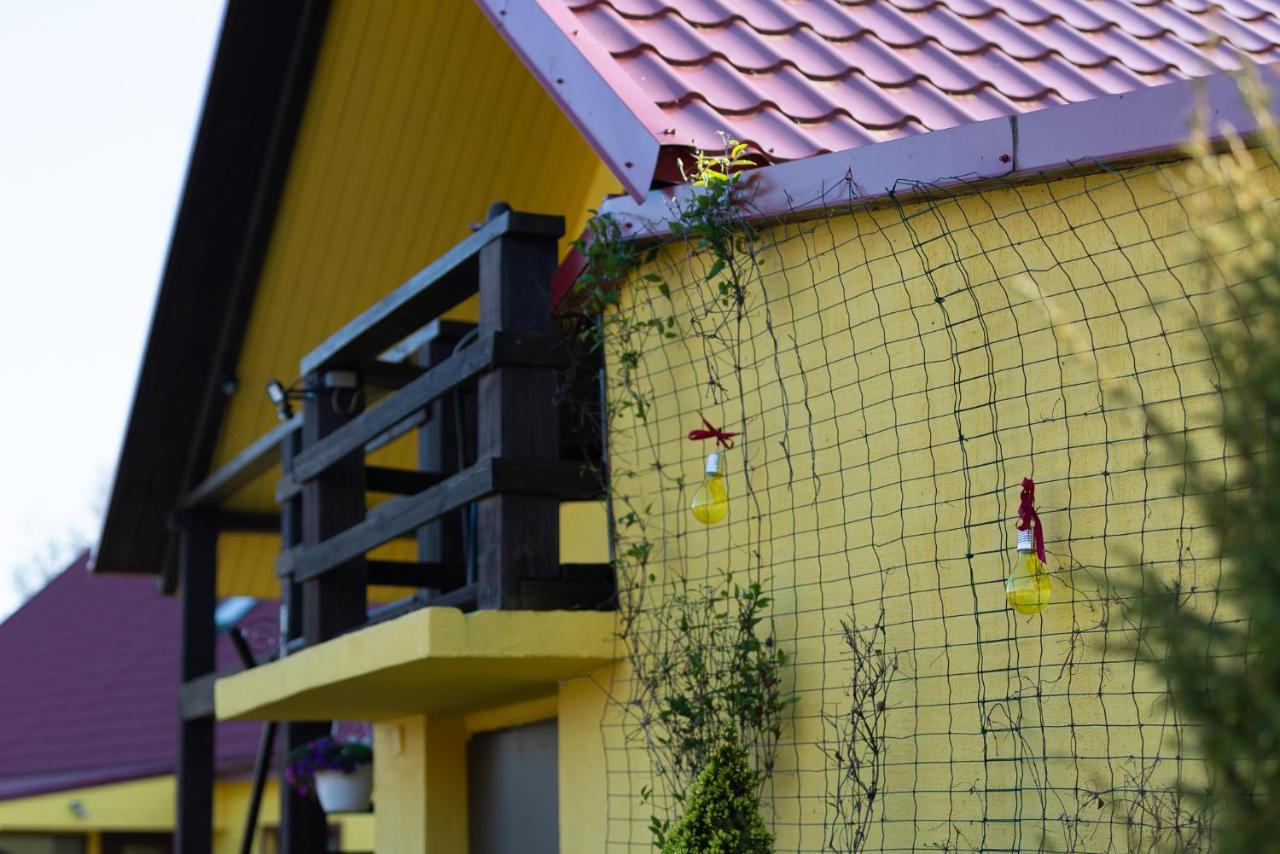Ergli Hotel แบร์นาติ ภายนอก รูปภาพ